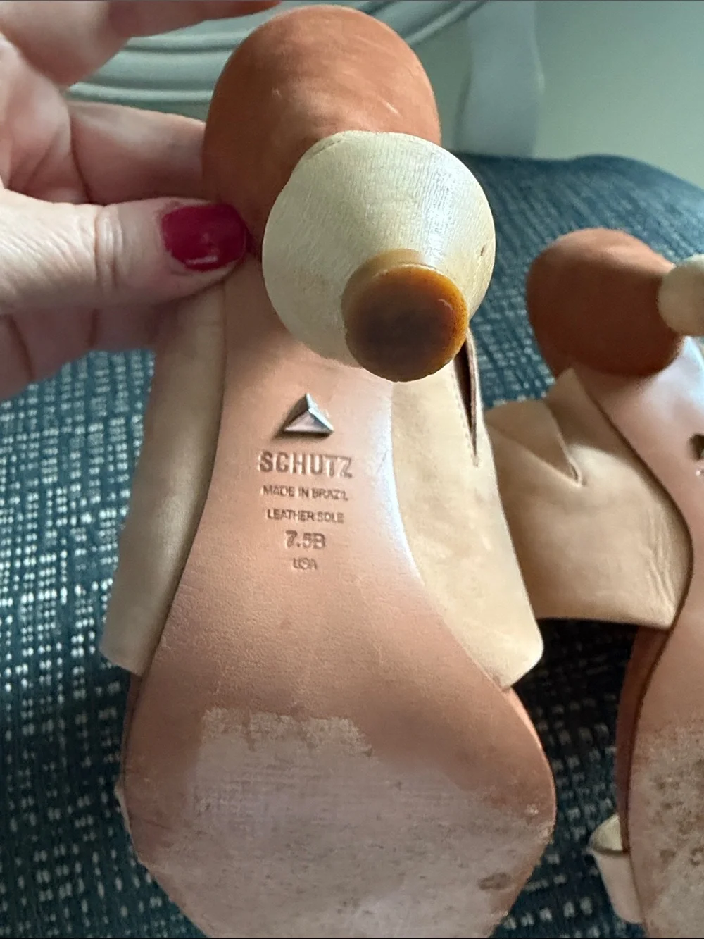 SCHUTZ chic mule
